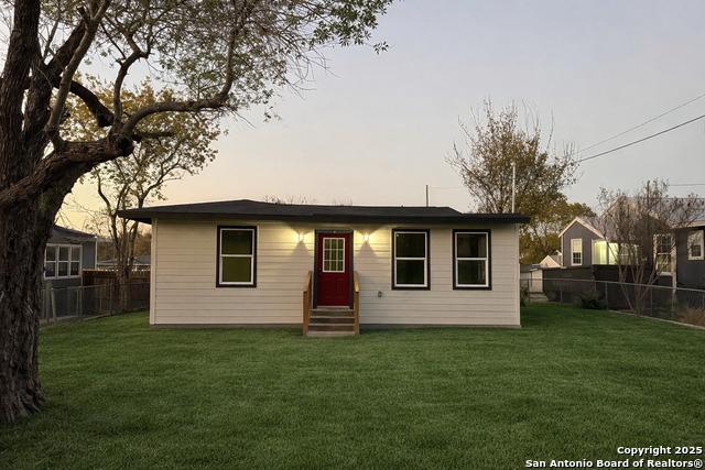 Image 20 of 20 For 422 Merry Ann