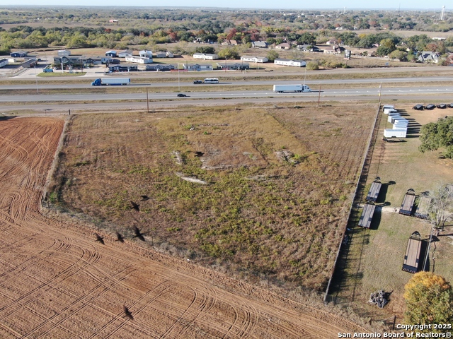 Listing photo id 8 for 00 Ih 35  