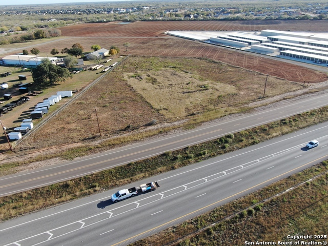 Listing photo id 9 for 00 Ih 35  