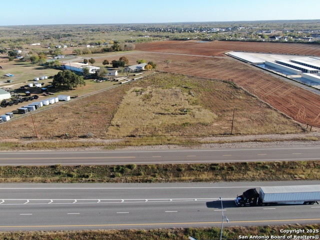 Listing photo id 10 for 00 Ih 35  