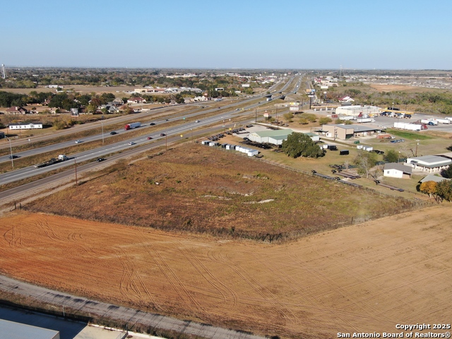 Listing photo id 6 for 00 Ih 35  