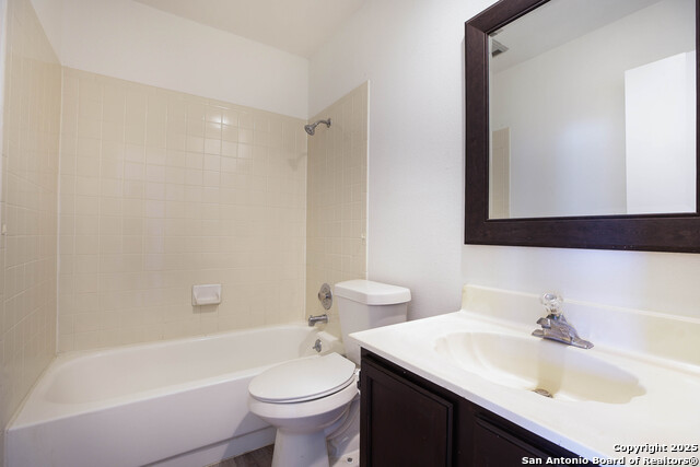 Listing photo id 18 for 9646 Bratton