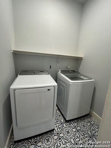 Image 13 of 27 For 123 Fairview  3