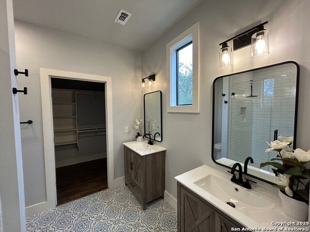 Image 25 of 27 For 123 Fairview  3