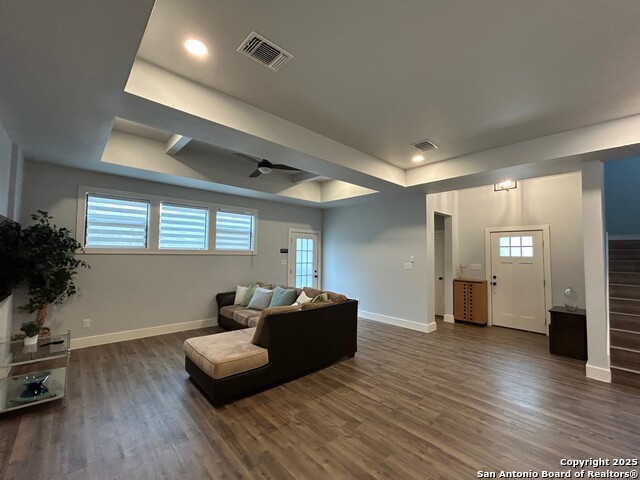 Image 6 of 27 For 123 Fairview  3