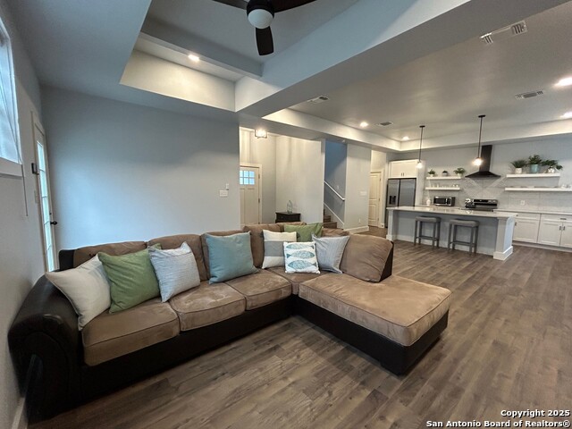 Image 8 of 27 For 123 Fairview  3