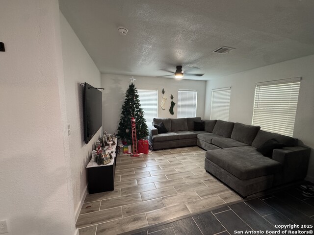 Image 5 of 9 For 407 Big Foot