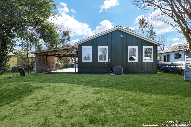 Image 9 of 9 For 407 Big Foot