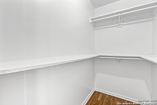 Listing photo id 11 for 321 Huntington