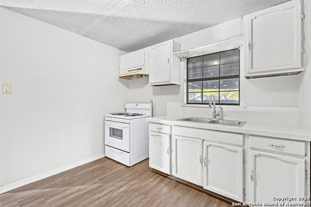 Listing photo id 14 for 321 Huntington