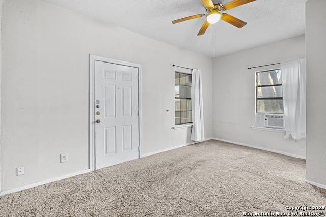 Listing photo id 16 for 321 Huntington