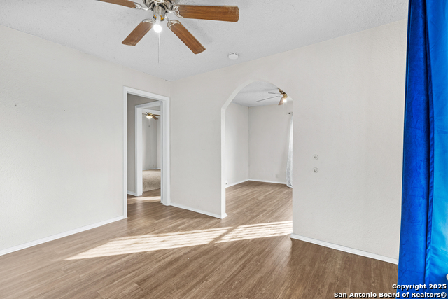 Listing photo id 5 for 321 Huntington