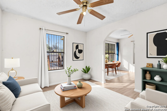 Listing photo id 7 for 321 Huntington