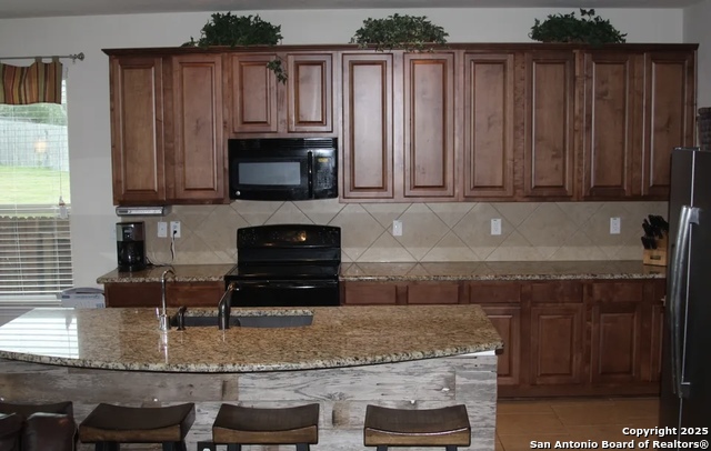 Image 4 of 6 For 4580 Split Oak