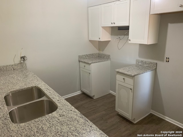 Image 6 of 12 For 4127 Hunters Gln