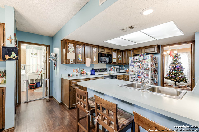 Image 12 of 30 For 2215 Sun Wood