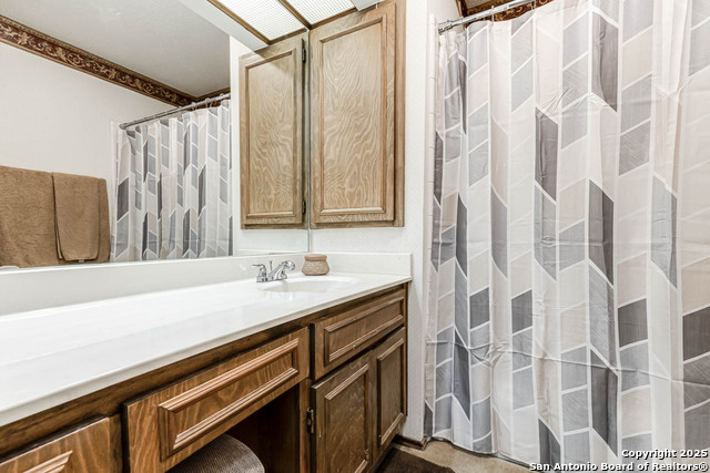 Image 23 of 30 For 2215 Sun Wood