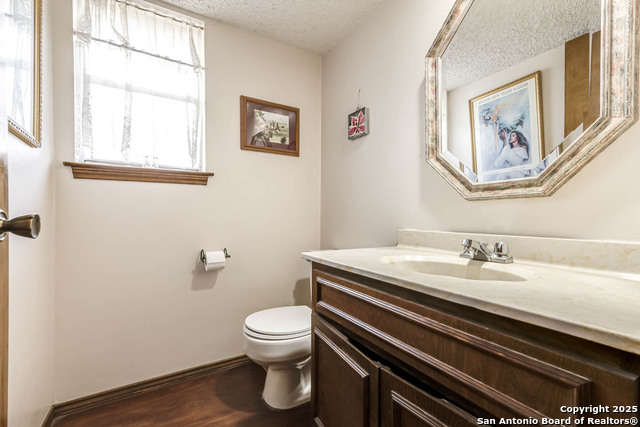 Image 25 of 30 For 2215 Sun Wood