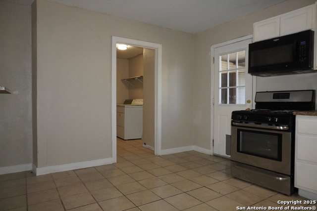 Image 14 of 36 For 257 Longview Dr