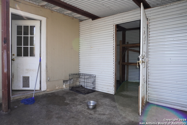 Image 27 of 36 For 257 Longview Dr