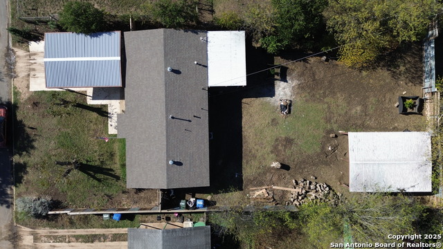 Image 28 of 36 For 257 Longview Dr