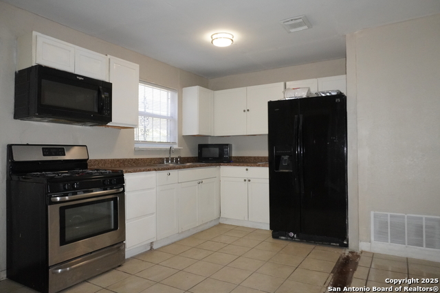 Image 3 of 36 For 257 Longview Dr