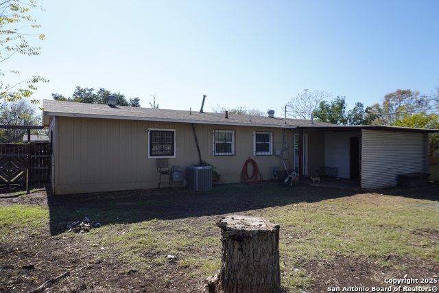 Image 30 of 36 For 257 Longview Dr