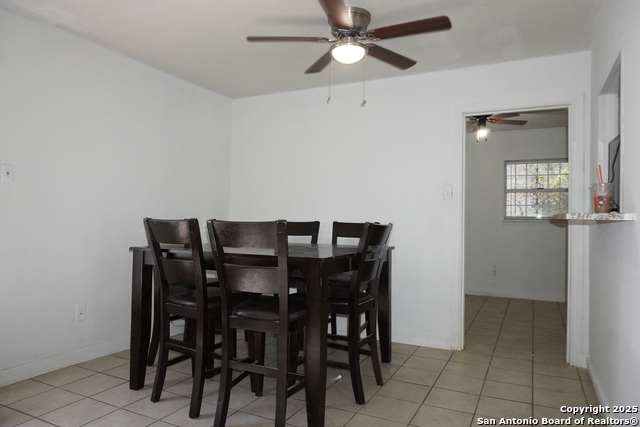 Image 4 of 36 For 257 Longview Dr