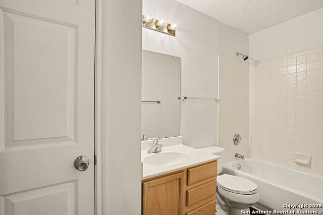 Image 15 of 16 For 2817 Lotus Park