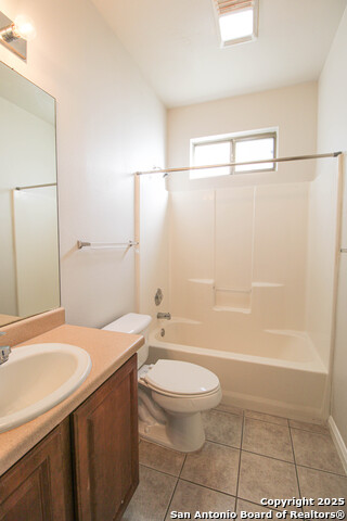 Image 17 of 21 For 530 Dukeway 2