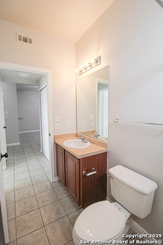 Image 19 of 21 For 530 Dukeway 2