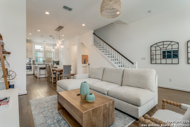 Image 10 of 36 For 132 Humphrey