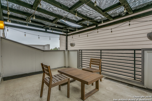 Image 33 of 36 For 132 Humphrey