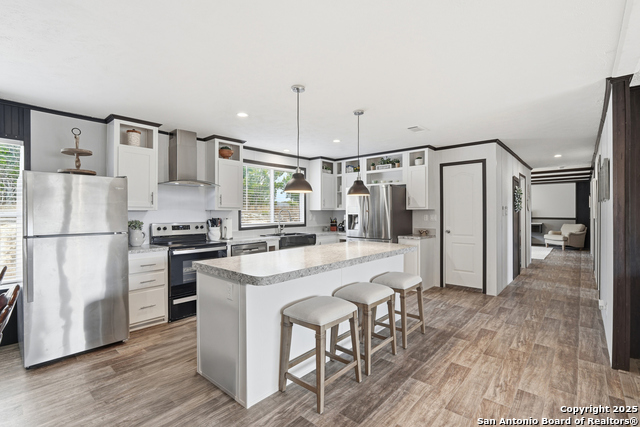 Listing photo id 12 for 1611 Fuller Dr