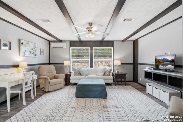 Listing photo id 26 for 1611 Fuller Dr