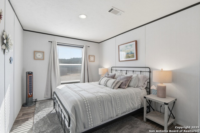 Listing photo id 27 for 1611 Fuller Dr