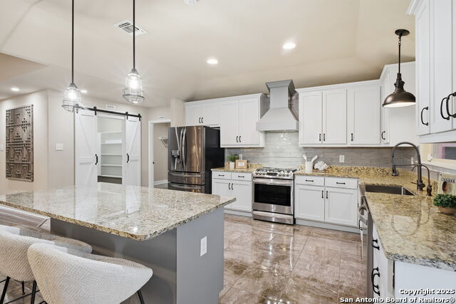 Image 16 of 50 For 1069 Ivy Ln  