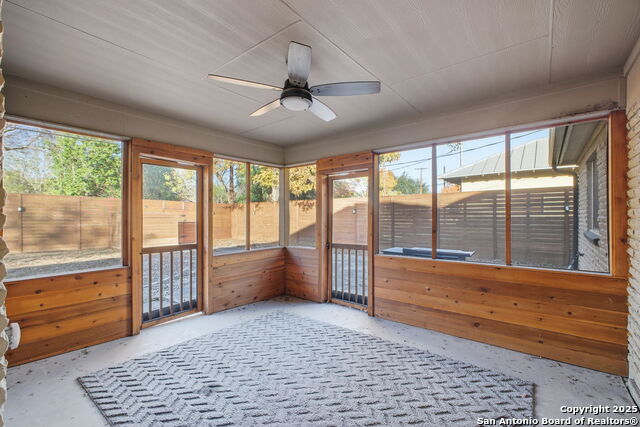 Image 22 of 50 For 1069 Ivy Ln  