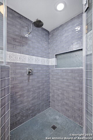 Image 29 of 50 For 1069 Ivy Ln  