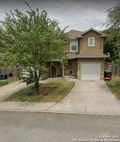 Listing photo id 1 for 5113 - 5115 Flipper Dr