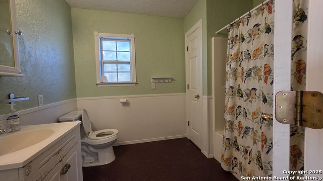 Listing photo id 5 for 6320 Fox Run