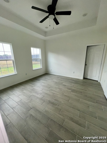 Image 7 of 9 For 811 Polk  