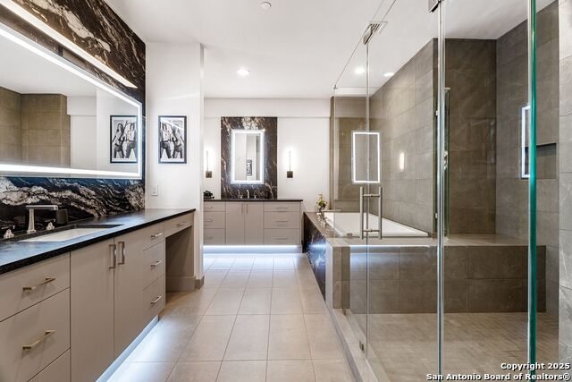 Image 15 of 48 For 610 Market E 3304