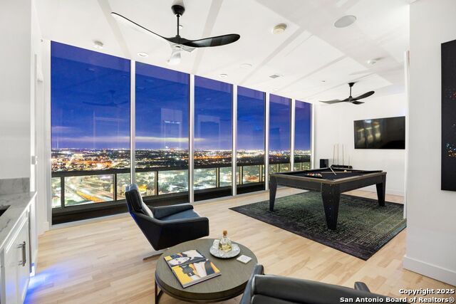 Image 24 of 48 For 610 Market E 3304