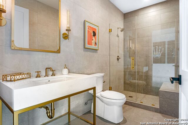 Image 26 of 48 For 610 Market E 3304