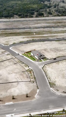 Listing photo id 2 for 10141 Heinichen N