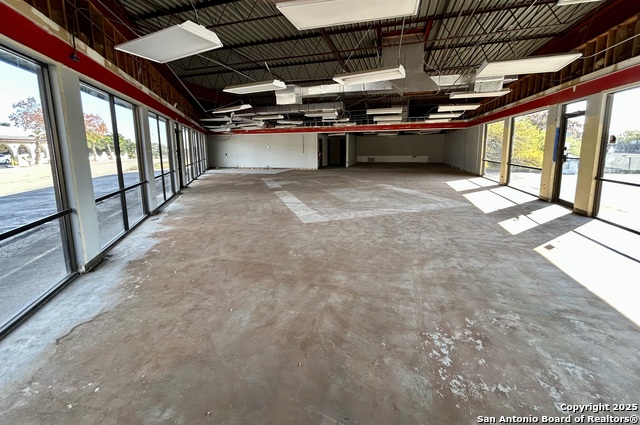 Listing photo id 2 for 3434 Cherry Ridge