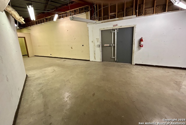 Listing photo id 4 for 3434 Cherry Ridge