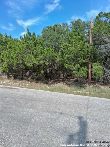 Image 2 of 7 For 1031 Eastview