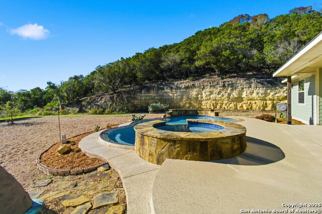 Listing photo id 23 for 189 Pr 1732  